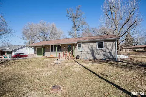 311 E Bond St, Herrin, IL 62948 photo 37