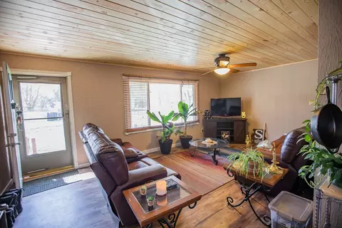 311 E Bond St, Herrin, IL 62948 photo 8