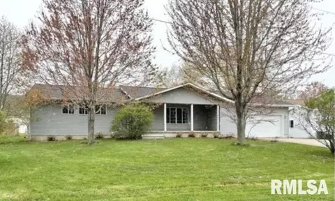 1007 14th St, Viola, IL 61486 photo 1