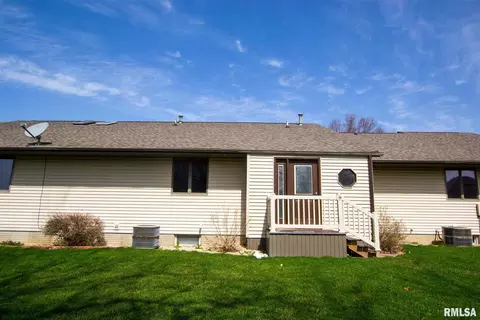 404 9th Ave, Fulton, IL 61252 photo 2