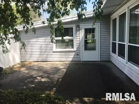 316 E Mcclure St, Kewanee, IL 61443 photo 2