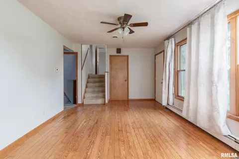 404 Cedar St, Andover, IL 61233 photo 9