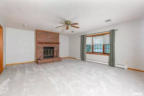 404 Cedar St, Andover, IL 61233 photo 3