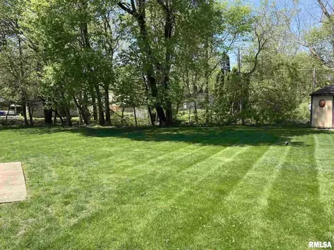 1527 36th Ave, Moline, IL 61265 photo 3