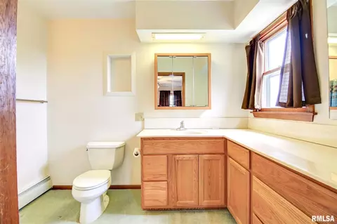 3152 Eclipse St, Clinton, IA 52732 photo 17