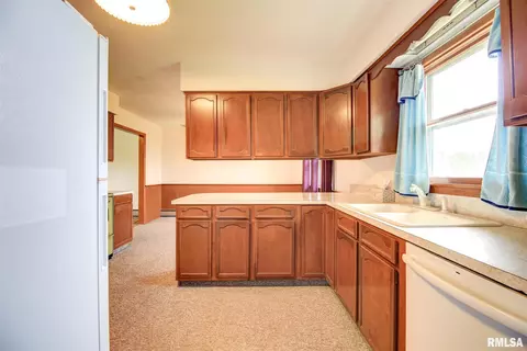 3152 Eclipse St, Clinton, IA 52732 photo 9