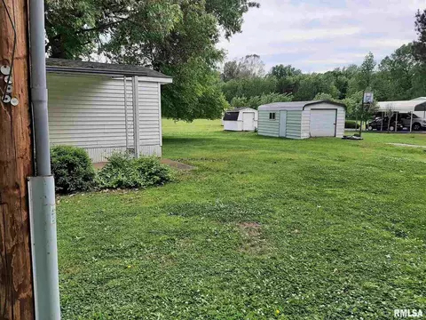 516 Tower Rd, Herrin, IL 62948 photo 3