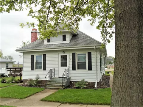 511 Willow St, Bennett, IA 52721 photo 1