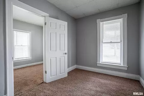 2301 6th Ave, Moline, IL 61265 photo 9