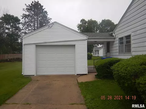310 Beach St S, Kewanee, IL 61443 photo 2