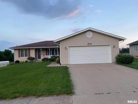 870 Pluto St, Geneseo, IL 61254 photo 1