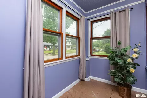 2526 4th St, Moline, IL 61265 photo 24