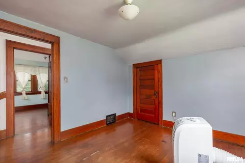 2526 4th St, Moline, IL 61265 photo 20