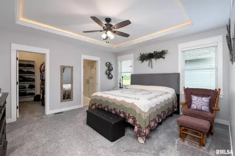 980 Muirfield Cir, Eldridge, IA 52748 photo 12