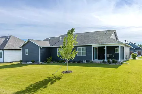 980 Muirfield Cir, Eldridge, IA 52748 photo 27