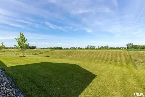 980 Muirfield Cir, Eldridge, IA 52748 photo 29