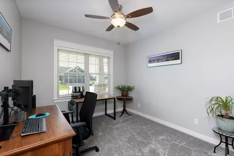 980 Muirfield Cir, Eldridge, IA 52748 photo 18