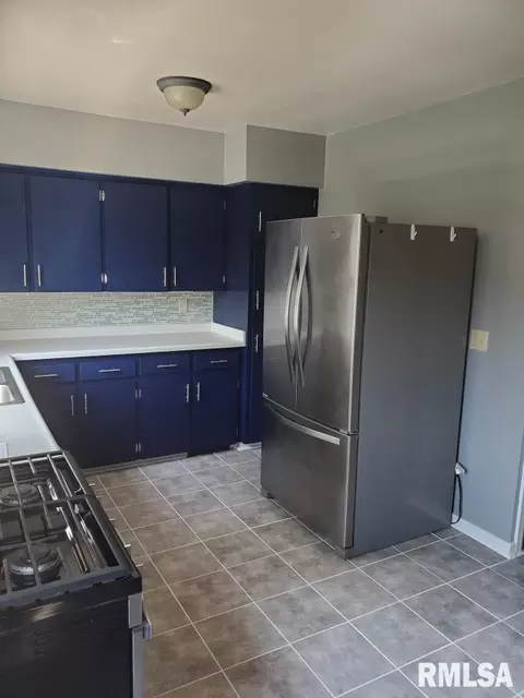107 E South St, Morrison, IL 61270 photo 6