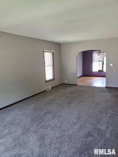 107 E South St, Morrison, IL 61270 photo 12