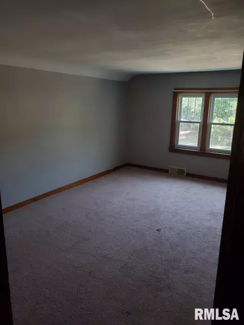 107 E South St, Morrison, IL 61270 photo 19
