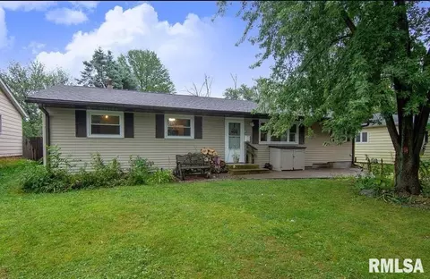 1613 12th St, Silvis, IL 61282 photo 1