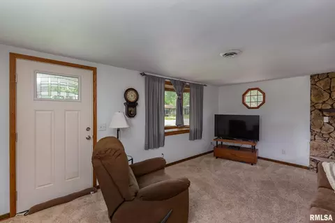 607 14th Ave, Hampton, IL 61256 photo 4