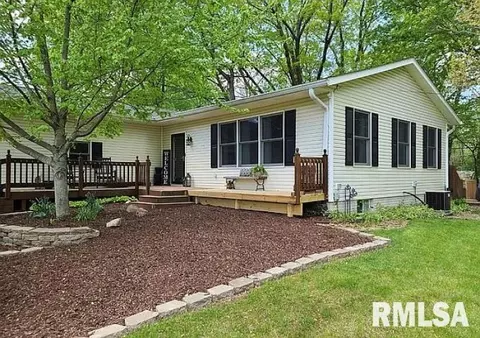 1503 45th St, Moline, IL 61265 photo 1