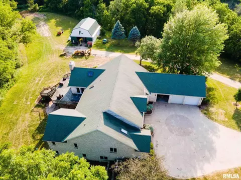 18866 Lake Rd, Morrison, IL 61270 photo 9