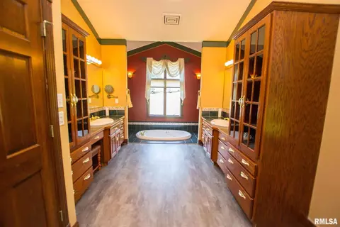 18866 Lake Rd, Morrison, IL 61270 photo 46