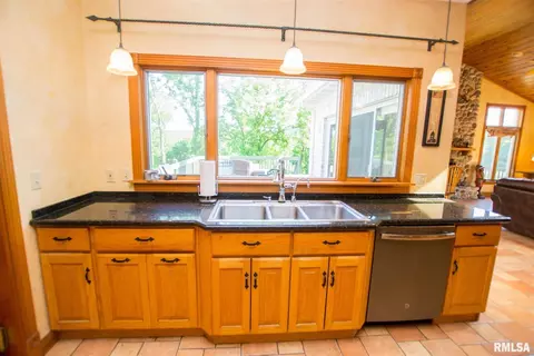 18866 Lake Rd, Morrison, IL 61270 photo 29