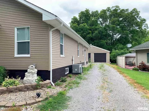 506 Buchanan, Orient, IL 62874 photo 2