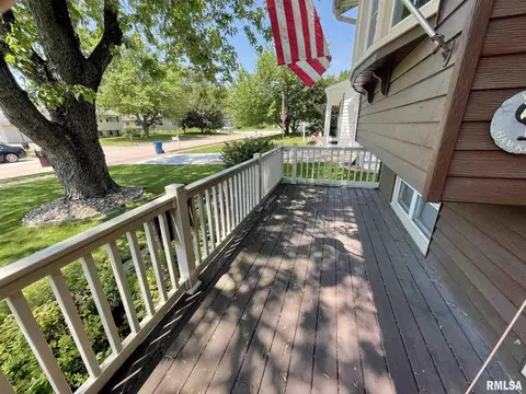 1309 11th St, Silvis, IL 61282 photo 3