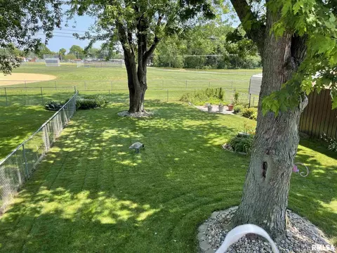 1309 11th St, Silvis, IL 61282 photo 16
