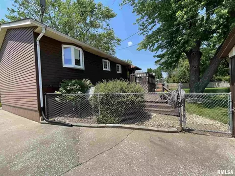 1309 11th St, Silvis, IL 61282 photo 13