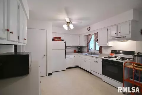 4802 52nd Ave, Moline, IL 61265 photo 5