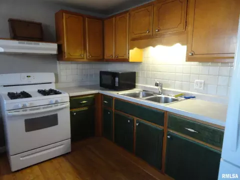2914 11th Ave, Moline, IL 61265 photo 8