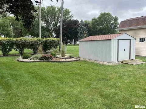 403 Margaret St, Atkinson, IL 61235 photo 9