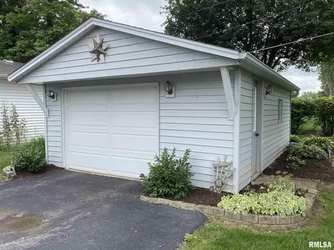 403 Margaret St, Atkinson, IL 61235 photo 7