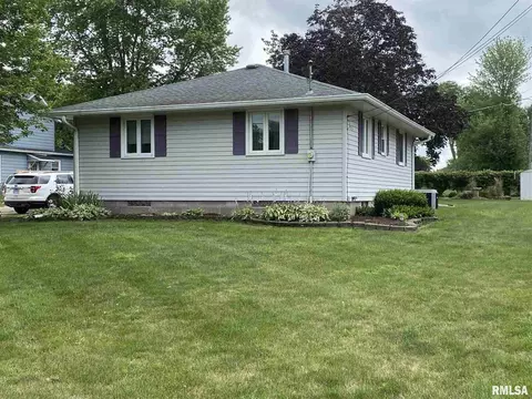 403 Margaret St, Atkinson, IL 61235 photo 4