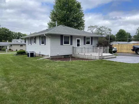 403 Margaret St, Atkinson, IL 61235 photo 3