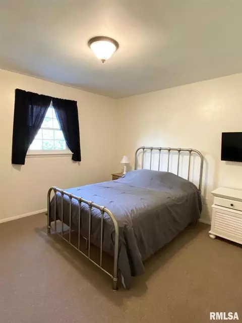 1011 Roberta Dr, Murphysboro, IL 62966 photo 12