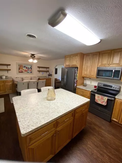 1011 Roberta Dr, Murphysboro, IL 62966 photo 6