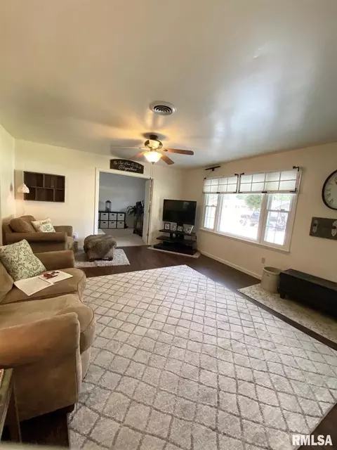 1011 Roberta Dr, Murphysboro, IL 62966 photo 14