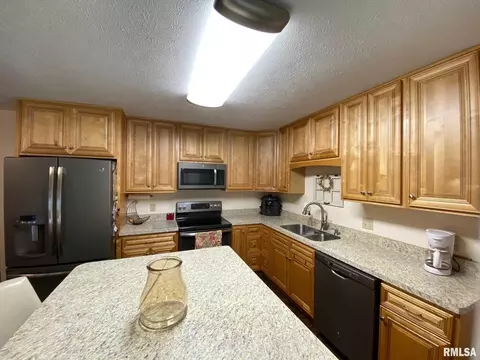 1011 Roberta Dr, Murphysboro, IL 62966 photo 7