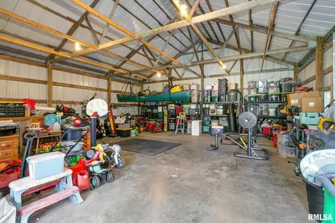 3129 Hunter Ln, Eldridge, IA 52748 photo 30