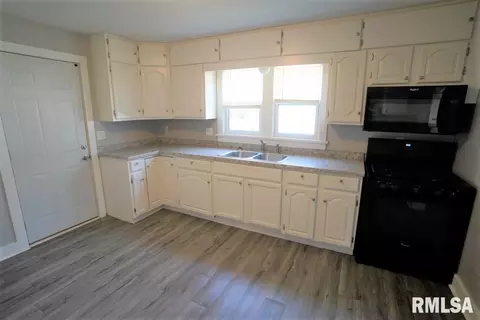 513 9th Ave, Silvis, IL 61282 photo 6