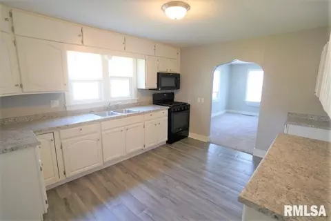 513 9th Ave, Silvis, IL 61282 photo 7