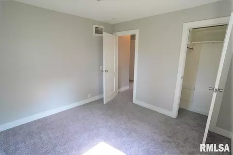 513 9th Ave, Silvis, IL 61282 photo 10