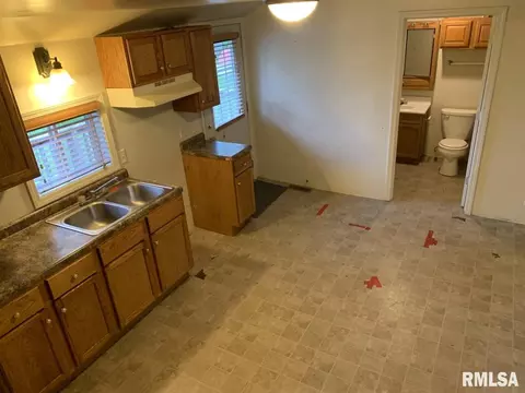 329 Beach Ave, Kewanee, IL 61443 photo 6