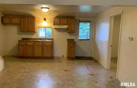 329 Beach Ave, Kewanee, IL 61443 photo 5